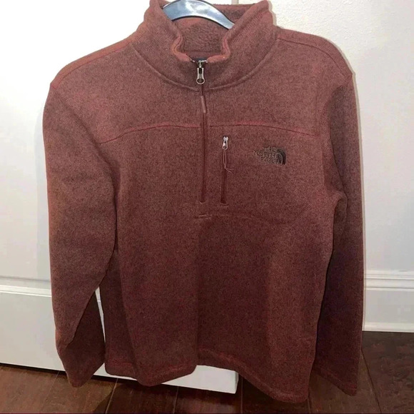 North Face Quarter Zip - Picture 1 of 3